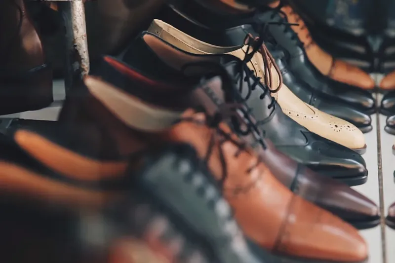 Schuhregal Wiener Geflecht — Hersteller & Export